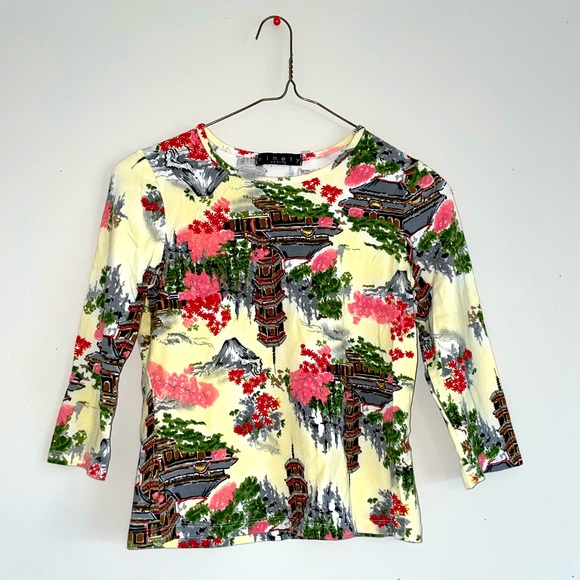 Quarter-length Sleeve 90s Top - Picture 1 of 5